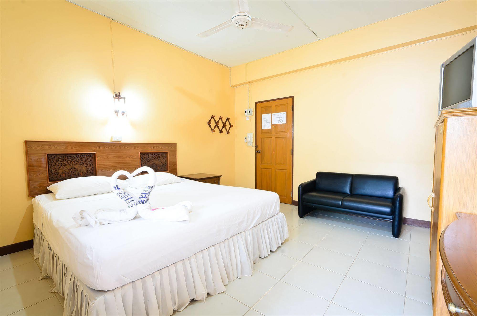 Sananwan Beach B&B Банг-Сафан-Ной Екстер'єр фото